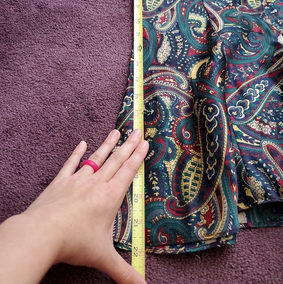 VINTAGE Cacique paisley chemise/romper - Picture 9 of 11